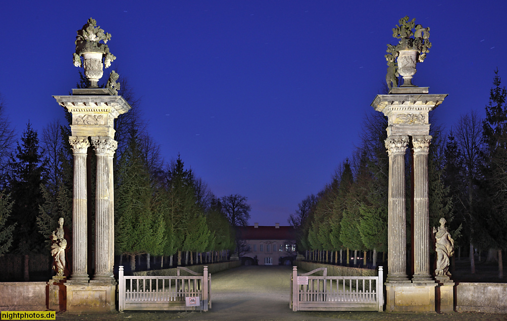 Rheinsberg Schlosspark Gartenportal. Park angelegt ab 1734 von Prinz Friedrich. Portal errichtet 1741. Ab 1744 unter Prinz Heinrich