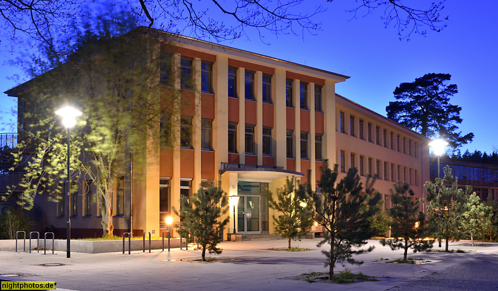 Bernau Barnim-Gymnasium gegründet 1998. Schwerpunkt MINT-Fächer