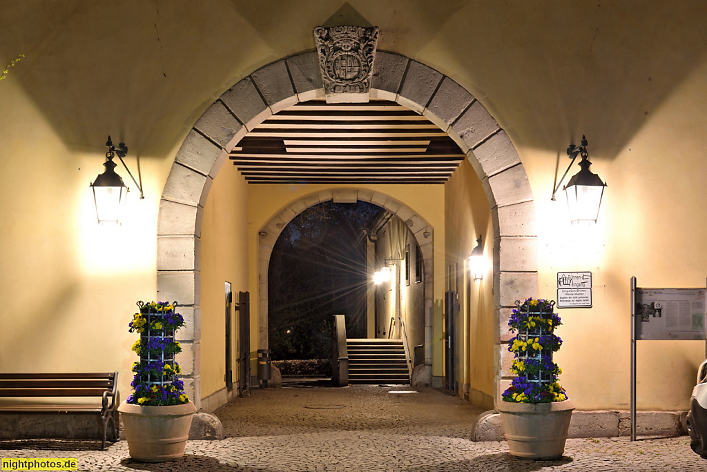 Fulda Stadtschloss. Durchgang Schlosspark. Umbau zum Barockschloss 1708-1719 von Johann Dientzenhofer für Fürstabt Adalbert I. von Schleifras