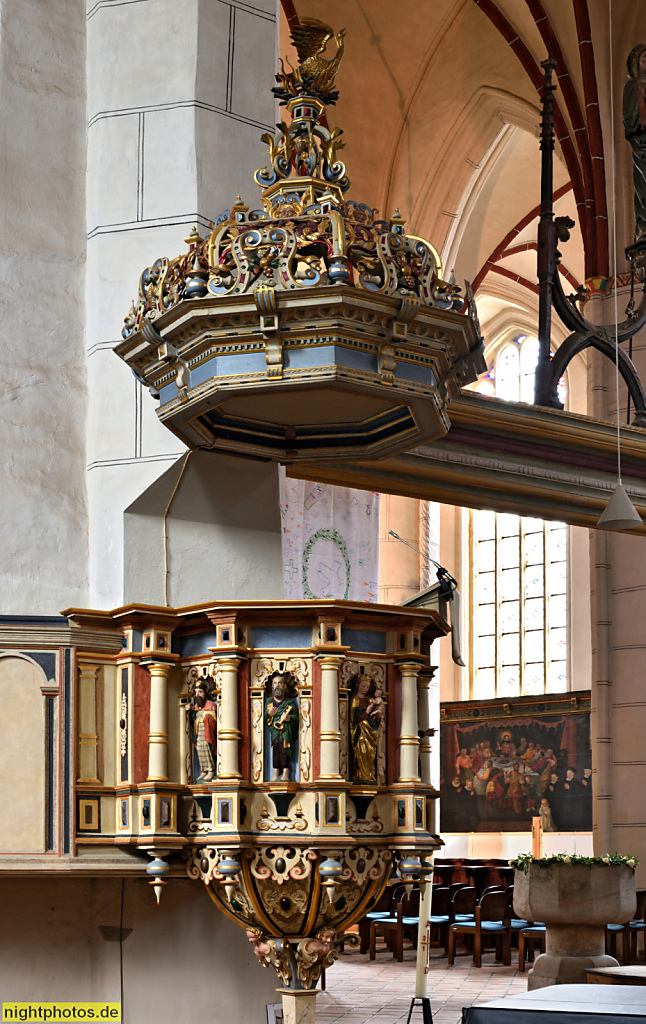 Bernau Stadtpfarrkirche St Marien. Erbaut 1240 als romanische Basilika. Umbau spätgotische Hallenkirche 1400-1519. Kanzel von 1609