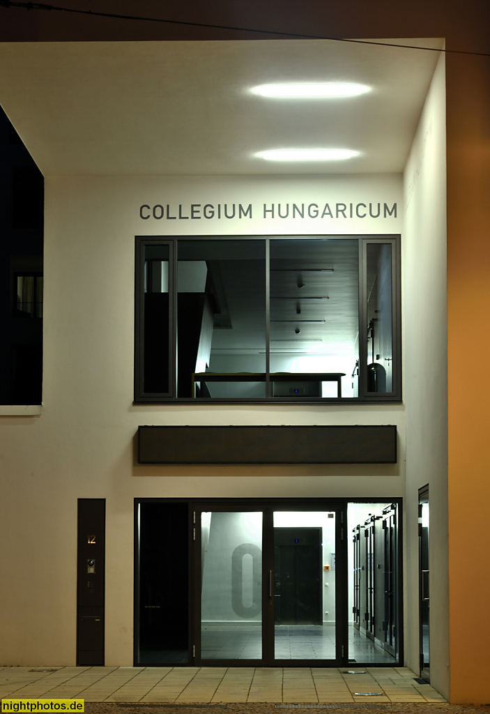 Berlin Mitte Ungarisches Kulturuinstitut Collegium Hungaricum erbaut 2007 von Peter P Schweger in der Dorotheenstrasse