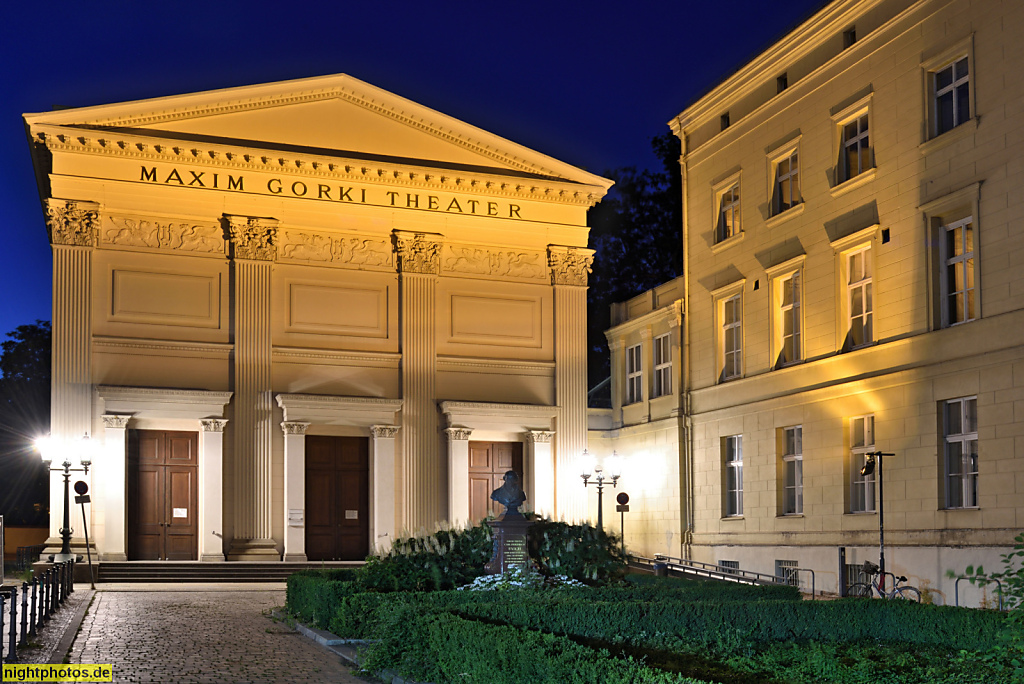 Berlin Mitte Maxim-Gorki-Theater erbaut 1825-1827 von Carl Theodor Ottmer nach Plan von Karl Friedrich Schinkel als Konzertsaal für die Sing-Akademie zu Berlin