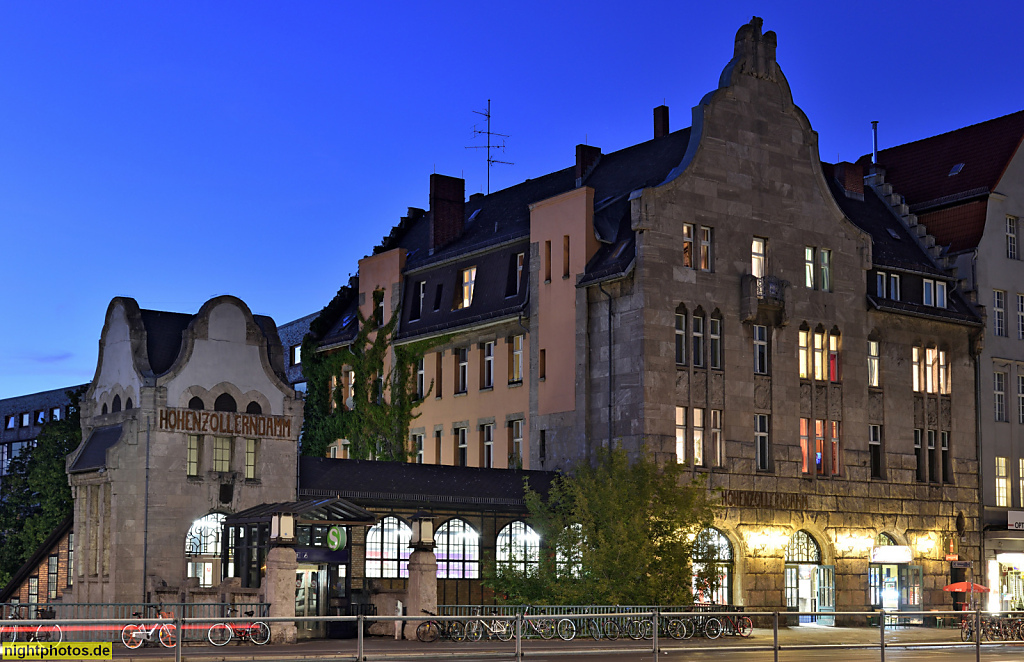 Berlin Halensee S-Bahnhof Hohenzollerndamm mit Wohnhaus erbaut 1908-1910 von Heinrich Thiesing mit Jugendstilelementen