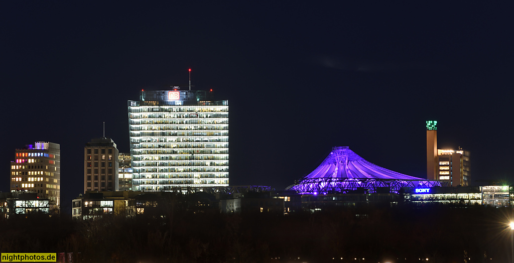 Berlin Mitte Tiergarten Skyline Potsdamer Platz mit Ritz-Carlton-Hotel Deutsche Bahn Zentrale und Sony-Center