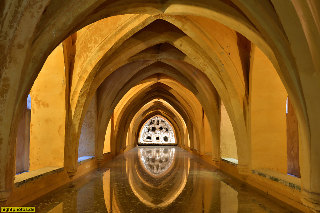 Real Alcázar de Sevilla. Königspalast. Erbaut ab 1364 für Pedro I. in Mudéjar Stil. Baños Doña María de Padilla. Gewölbe aus dem 12 Jahrhundert