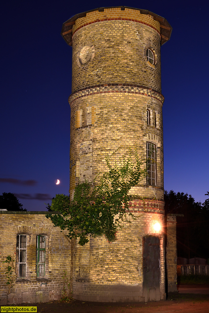 Berlin Pankow Bürgerpark. Turm der Meierei erbaut 1868