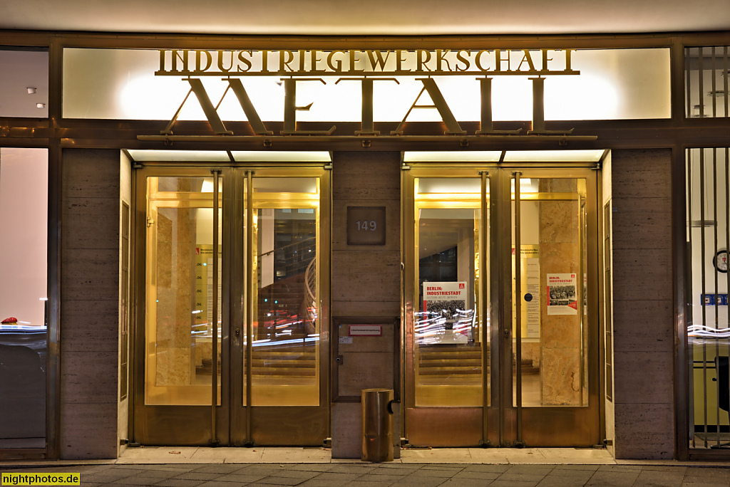 Berlin Kreuzberg Haus des Deutschen Metallarbeiterverbandes. IG Metall. Erbaut 1929-1930 von Erich Mendelsohn und Rudolf W Reichel in der Alten Jakobstrasse. Saniert 1995