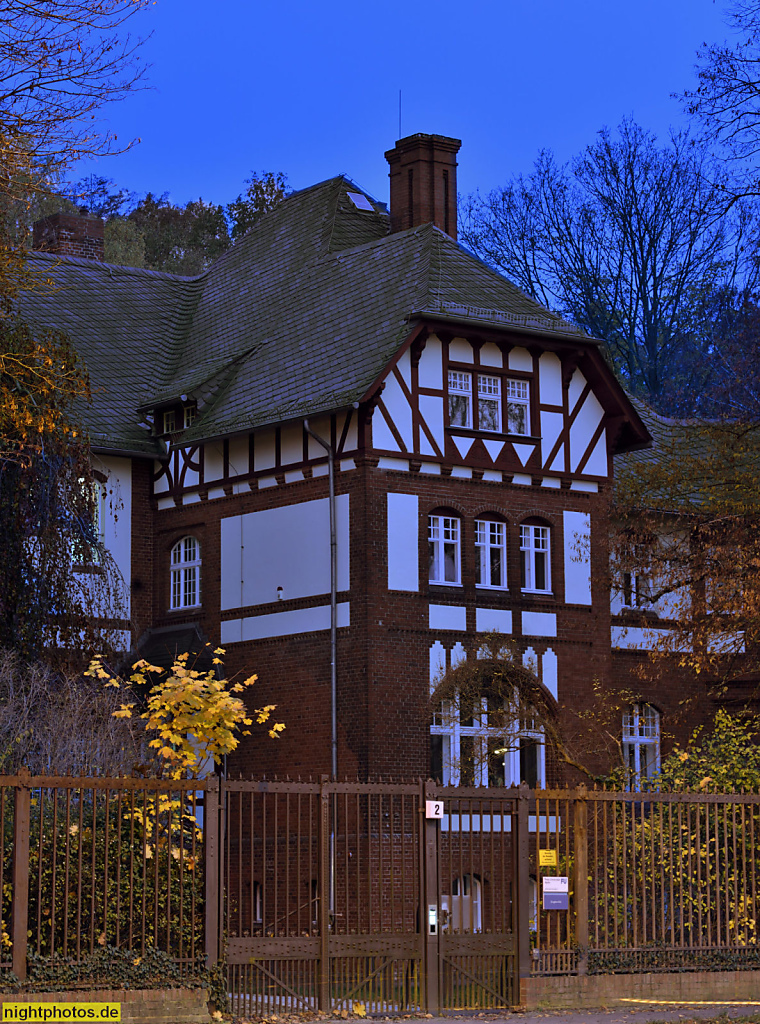 Berlin Lichterfelde Botanischer Garten Sonderforschungsbereich 626 in der ehemaligen Direktionsvilla an der Altensteinstrasse