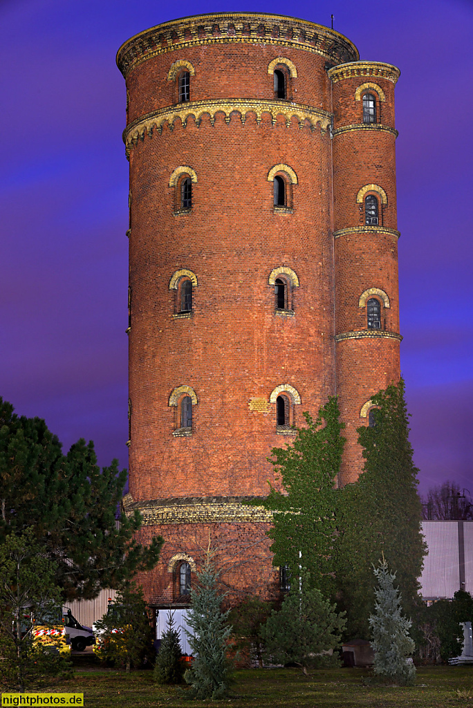 Berlin Charlottenburg Reservoirturm des ehemaligen Gaswerks Charlottenburg II erbaut 1889-1891 von Paul Bratring in der Gaussstrasse 11