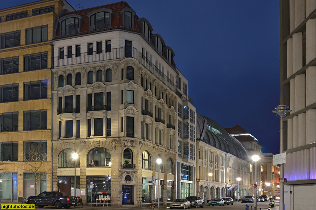 Berlin Mitte Geschäftshaus am Hausvogteiplatz Ecke Oberwallstrasse. Erbaut um 1900 von Kayser und von Großheim