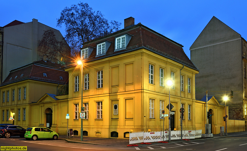 Berlin Mitte Friedrichstadt Pfarrhäuser der Dreifaltigkeitskirche erbaut 1739 von Baumeistern Titus Favre und J. K. Stoltze in der Taubenstrasse