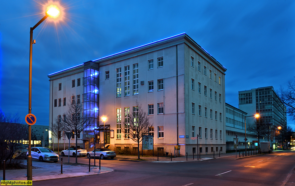 Berlin Adlershof Steinbeis-Hochschule GmbH. Akademie für öffentliche Verwaltung und Recht in der Ernst-Augustin-Strasse 15
