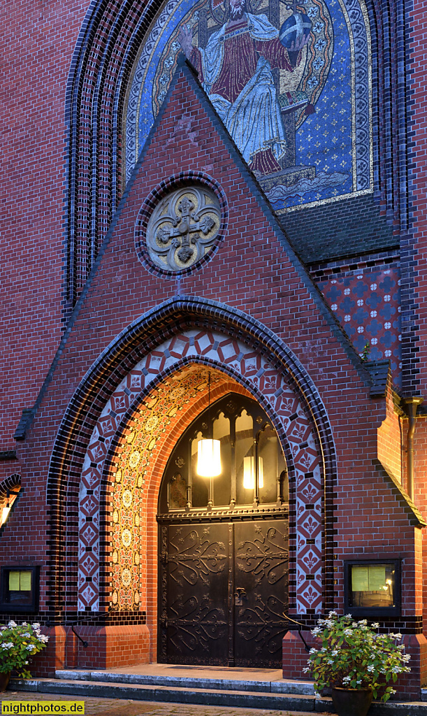 Berlin Wilmersdorf. Auenkirche erbaut 1895-1897 von Max Spitta an der Wilhelmsaue 119. Neugotischer Stil des Berliner Historismus