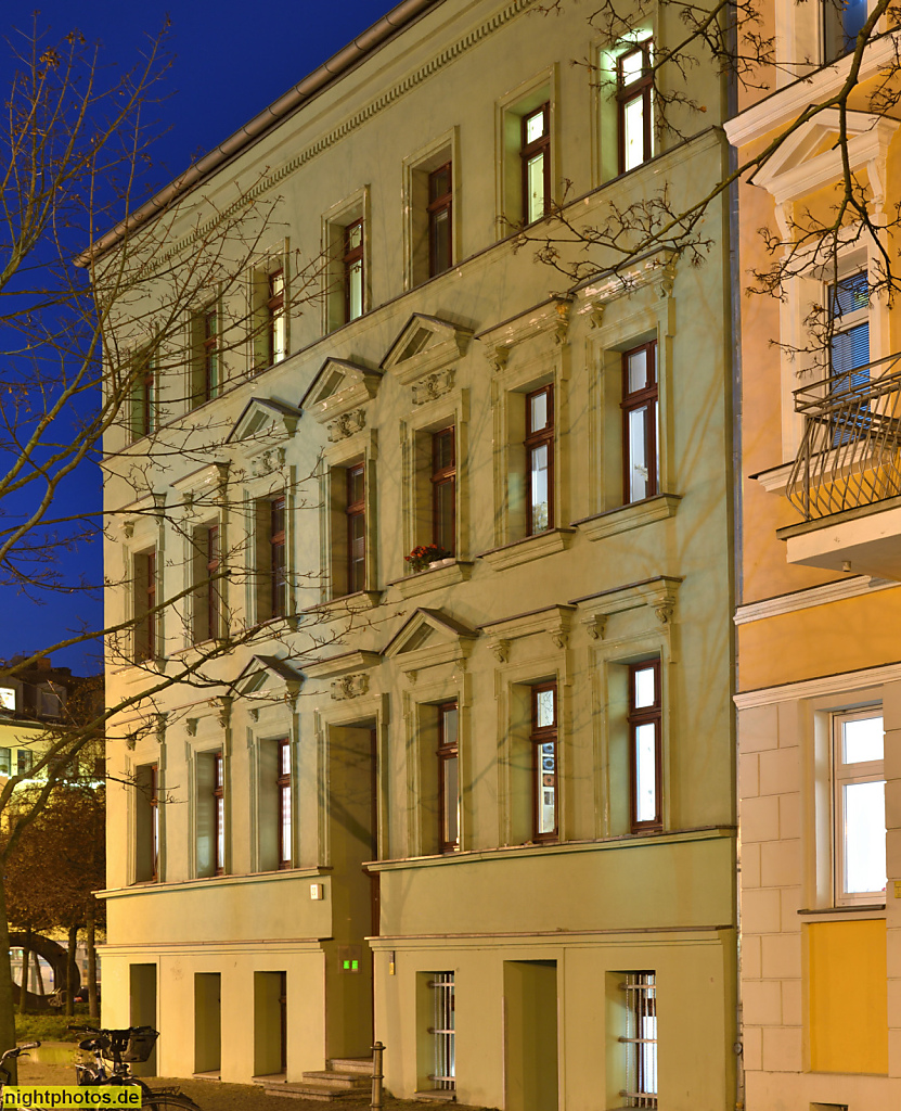 Berlin Rummelsburg Kaskelkiez Victoriastadt. Altbauten in der Kernhofer Strasse 18-20