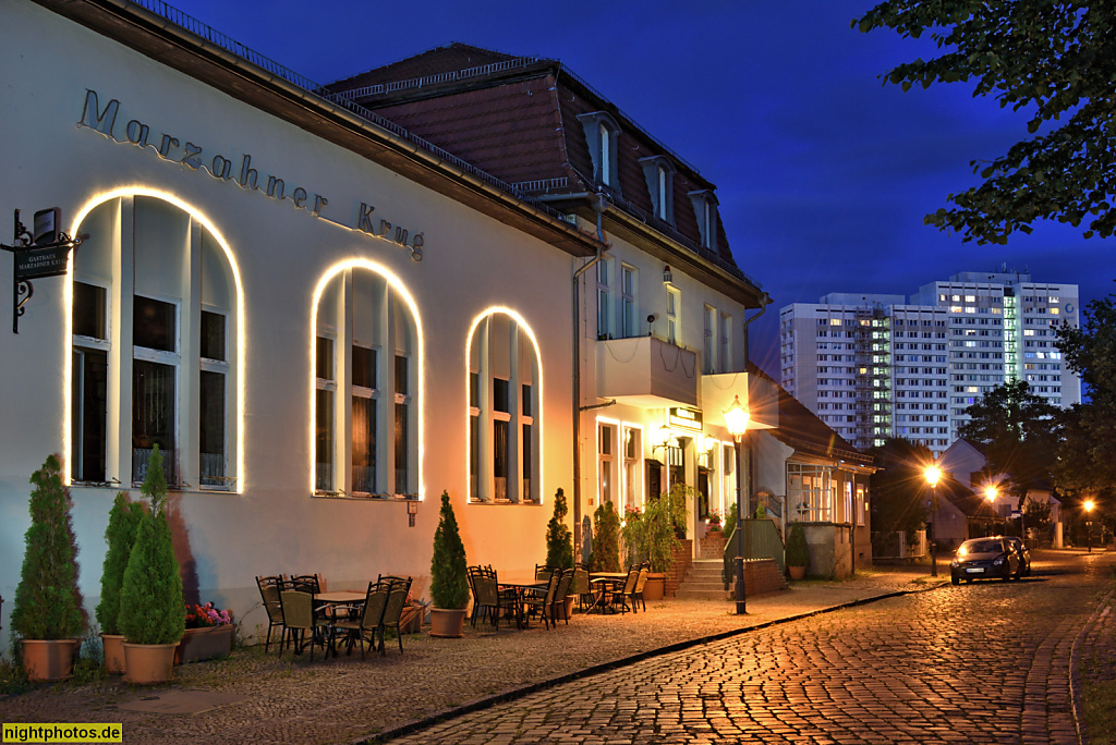 Berlin Marzahn. Gaststätte Marzahner Krug mit Saalbau erbaut 1906. Alt-Marzahn 49