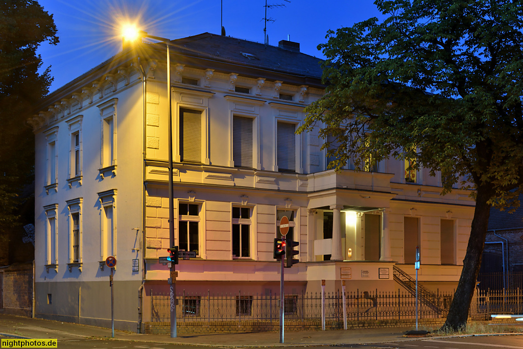 Berlin Wittenau Villa erbaut als Hof Witte 1892 von Peter Wiitte in Alt-Wittenau 34