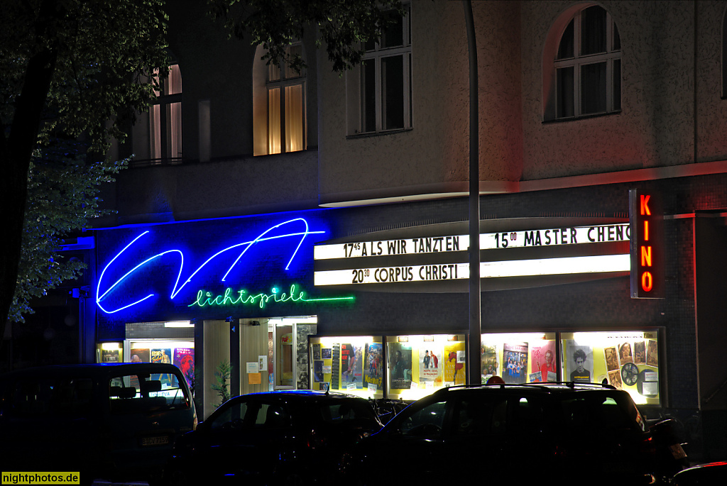 Berlin Wilmersdorf Kino Eva-Lichtspiele Kino seit 1913 Blissestrasse 18. Leuchtwerbung Schriftzug seit 1957
