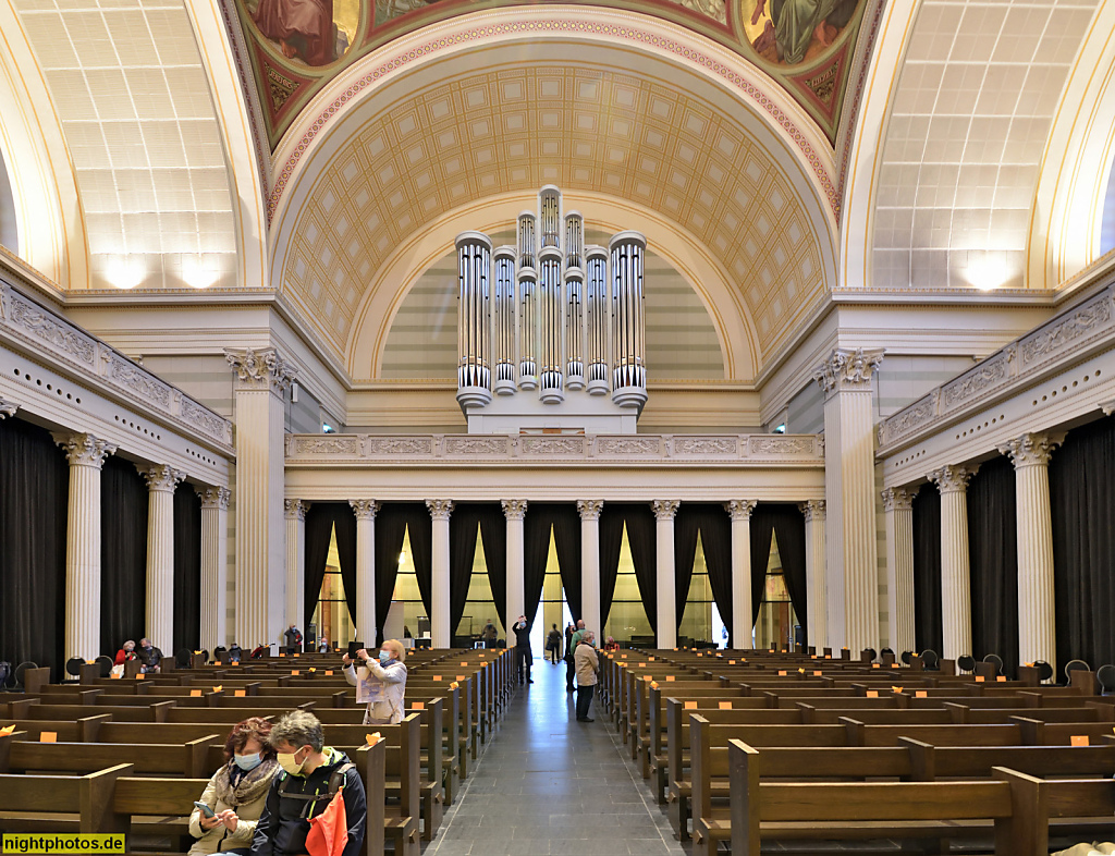 Potsdam Nikolaikirche erbaut 1830-1837 nach Planung von Karl Friedrich Schinkel in klassizistischem Stil für Friedrich Wilhelm III. Orgel von Gottlieb Heise 1837