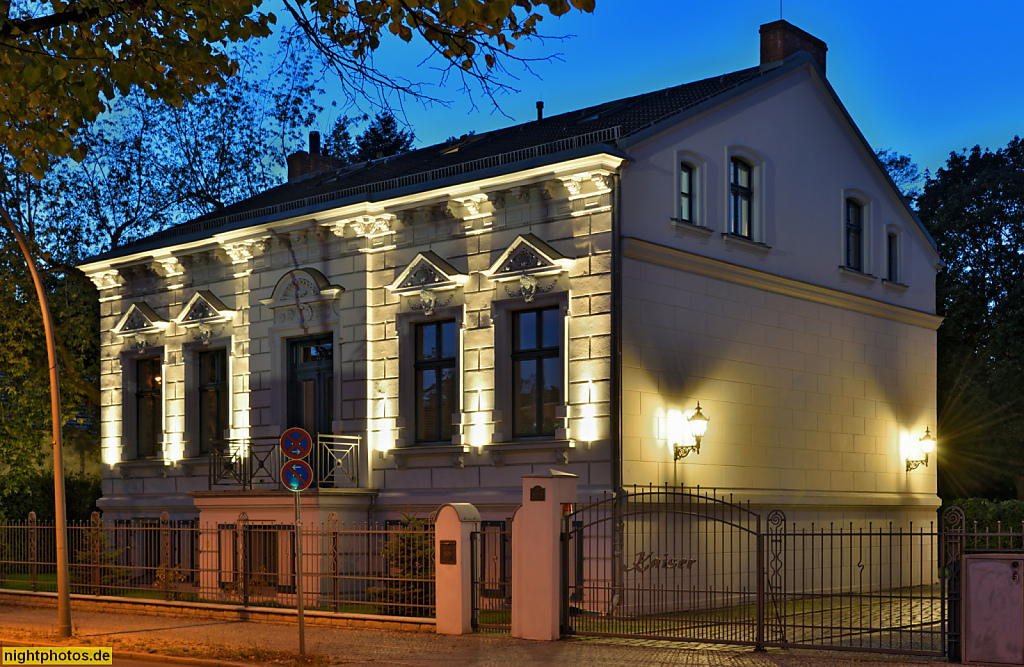 Berlin Wittenau Dessinsches Haus erbaut als Wohnhaus 1893 von H. Reimer. Bauherr Bäckermeister Karl Dessin. Eichborndamm 277