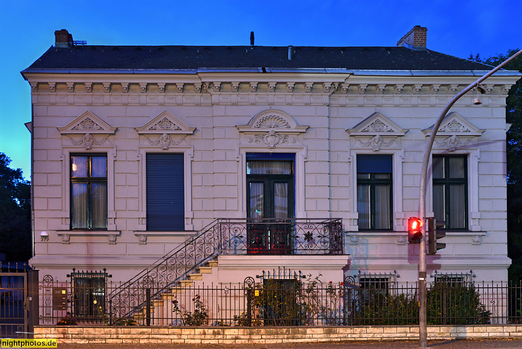 Berlin Wittenau Dessinsches Haus erbaut als Wohnhaus 1893 von H. Reimer. Bauherr Bäckermeister Karl Dessin. Eichborndamm 279