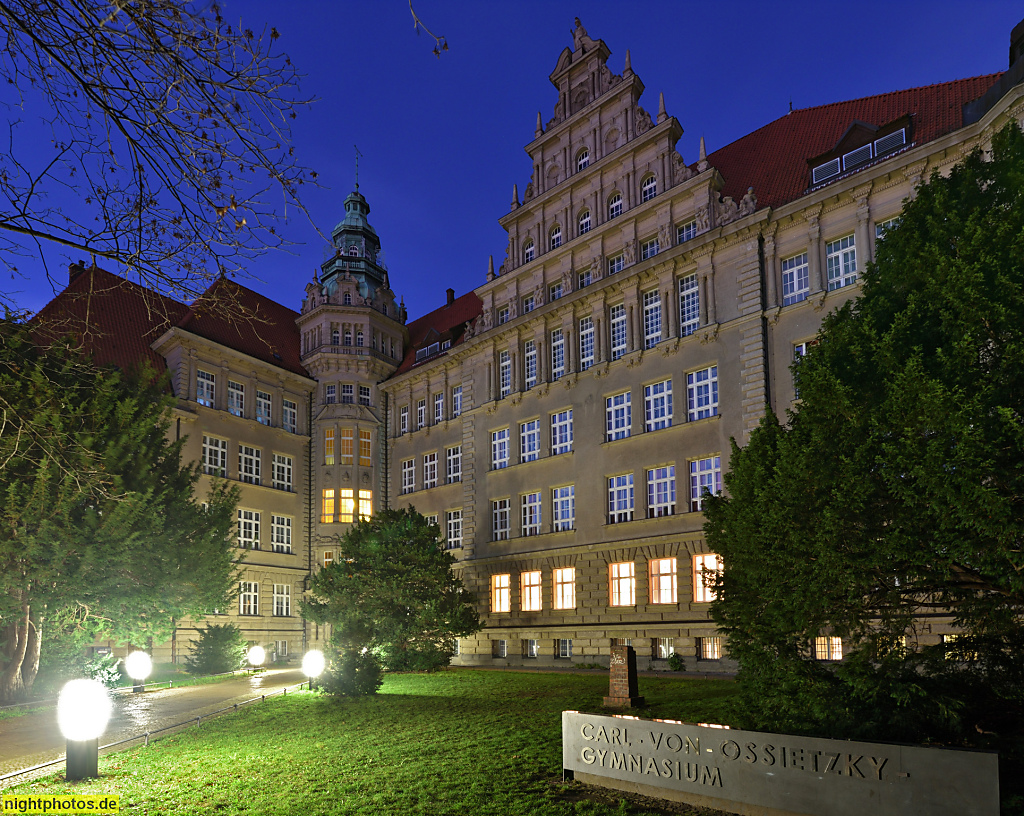 Berlin Pankow Carl-von-Ossietzky-Gymnasium. Erbaut 1909-1910 von Carl Fenten Rudolf Klante und Eilert Franzen als 5. Gemeindeschule für Knaben und Höhere Töchterschule. Görschstrasse 42-44