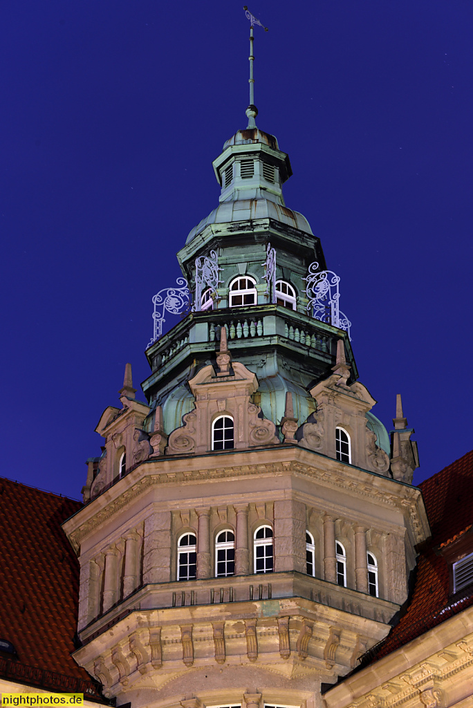 Berlin Pankow Carl-von-Ossietzky-Gymnasium. Erbaut 1909-1910 von Carl Fenten Rudolf Klante und Eilert Franzen als 5. Gemeindeschule für Knaben und Höhere Töchterschule. Görschstrasse 42-44