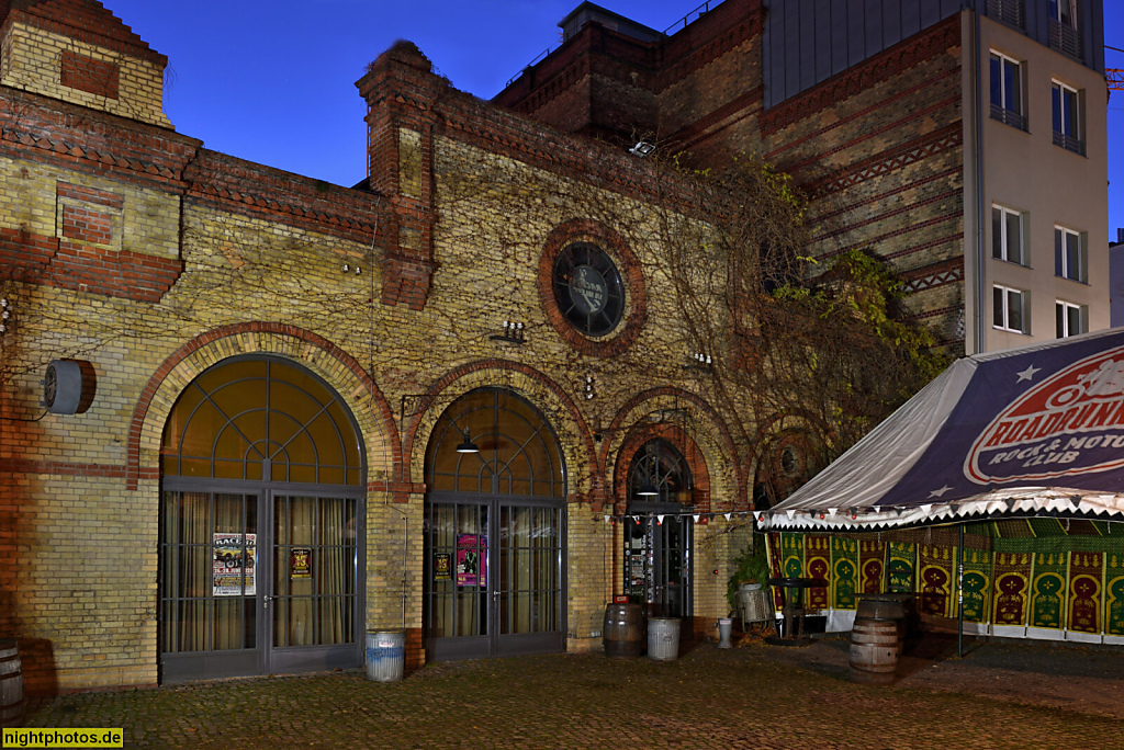 Berlin Prenzlauer Berg. Gewerbehof in der alten Königstadt. Saarbrücker Strasse 24. Erbaut 1885-1906 von Arthur Rohmer sowie Alterthum und Zadek als Brauerei Königstadt. Roadrunner's Paradise