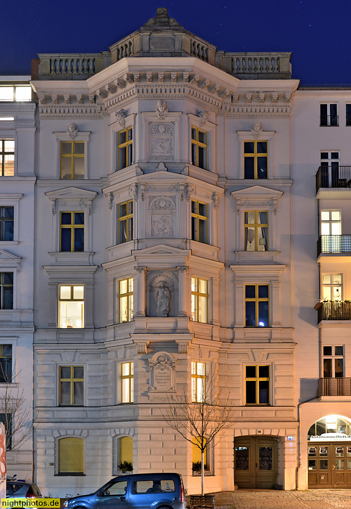 Berlin Prenzlauer Berg. Mietshaus Altbau erbaut 1876. Strassburger Strasse 11