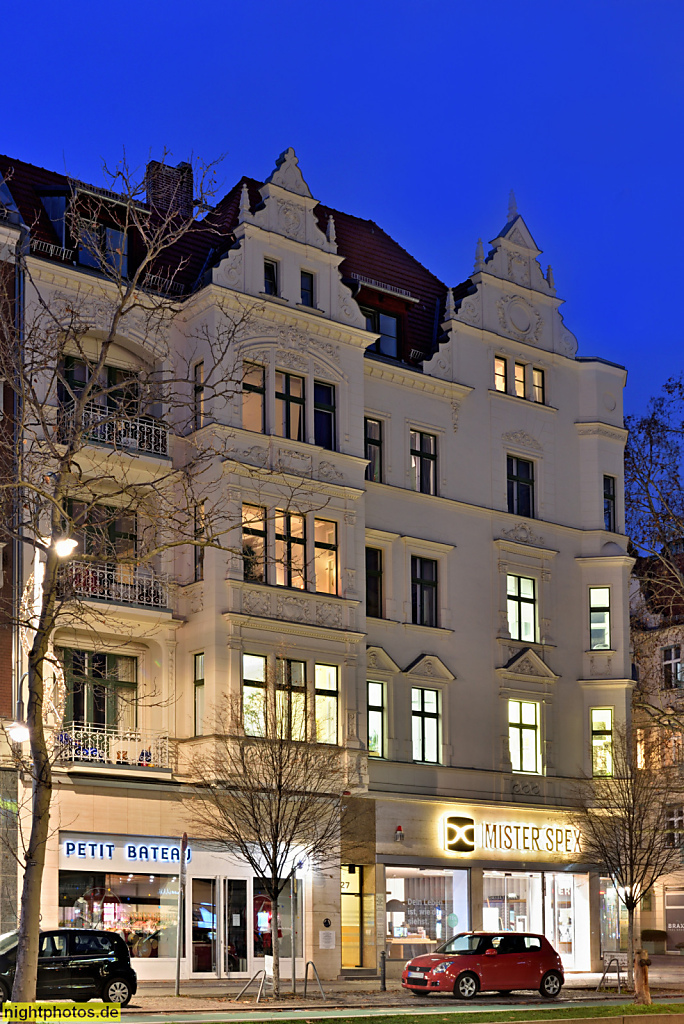 Berlin Steglitz. Mietshaus mit Renaissancegiebel erbaut 1900-1901 von James Ruhemann. Schlossstrasse 27
