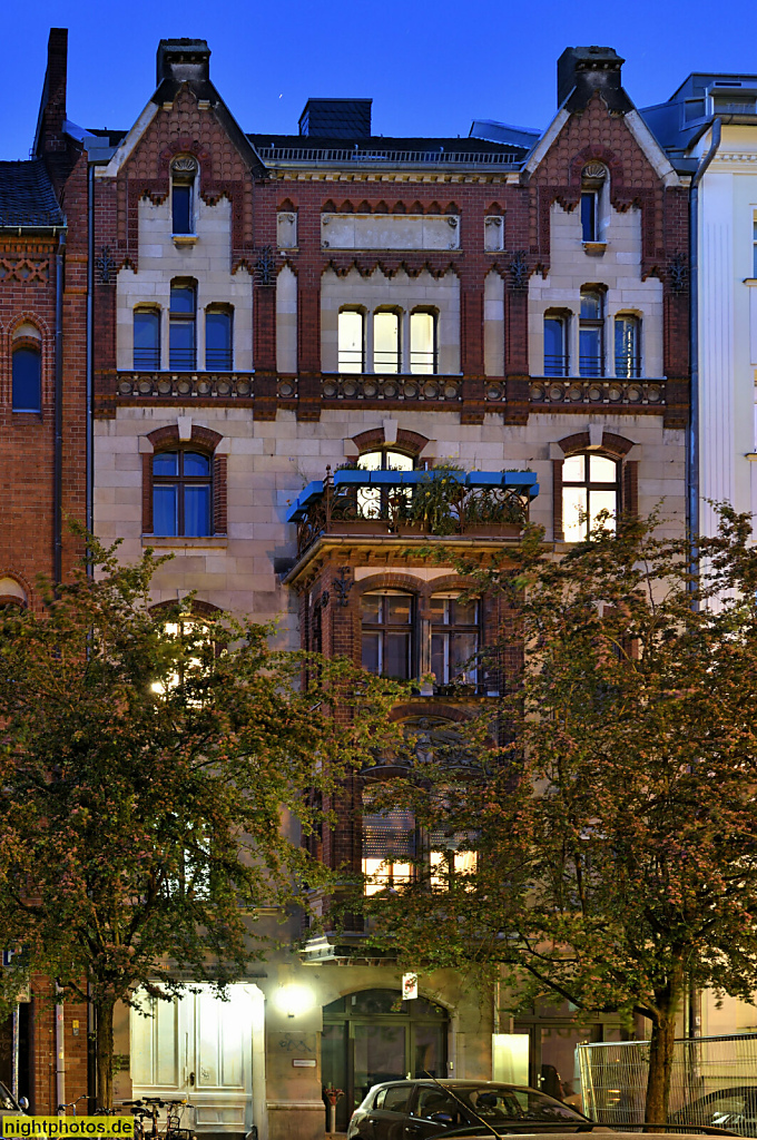 Berlin Mitte Theologisches Konvikt erbaut 1890-1891 von Otto March neogotisch als Hospiz Marienheim für Andreas Graf von Bernsdorff. Borsigstrasse 5