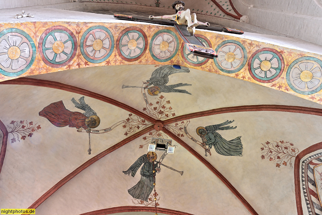 Neustadt in Holstein Stadtkirche. Gotische Basilika erb 1238. Chor mit Malereien von 1350
