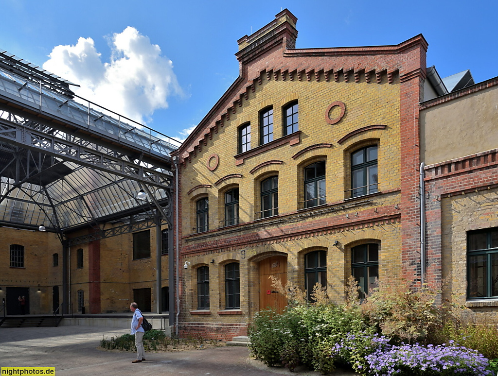 Berlin Prenzlauer Berg Bötzow-Brauerei erbaut 1884-1891 von Gustav Hochgürtel für Julius Bötzow. Innenhof. Seit 2010 Eigentümer Hans Georg Näder. Seit 2019 Restaurierung durch David Chipperfeld und Vangeisten.Marfels Architekturbüro. Umbau zum ottobock hu