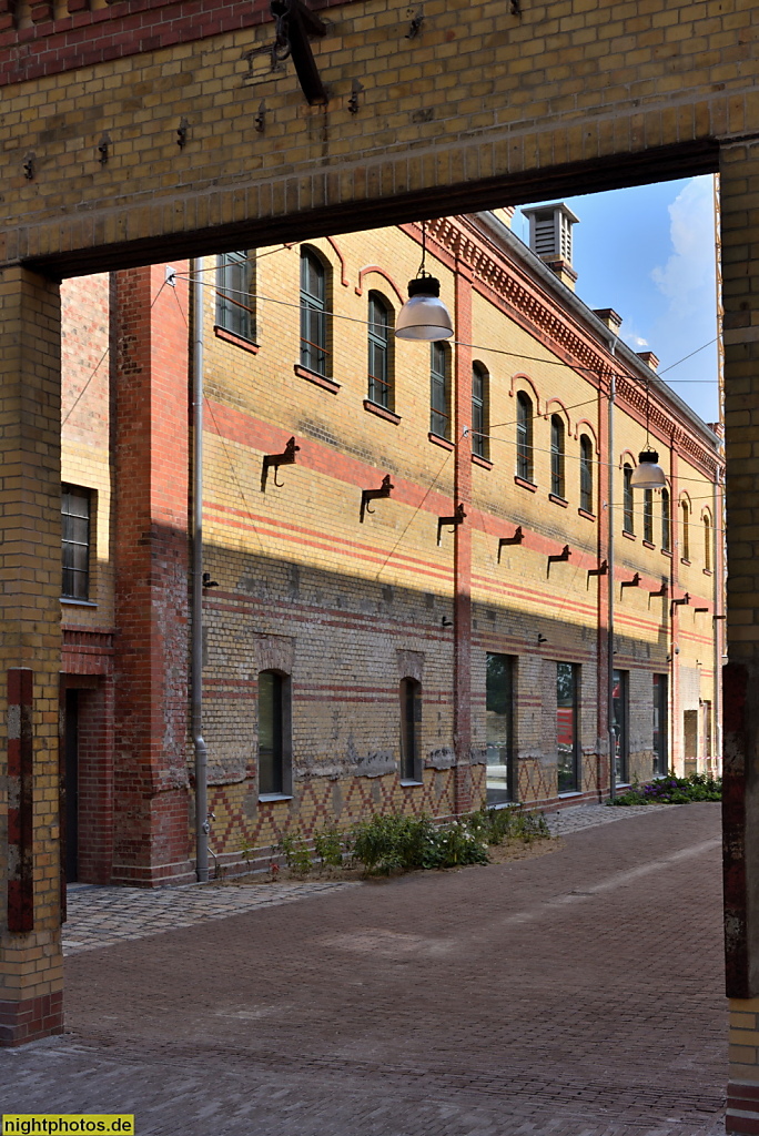 Berlin Prenzlauer Berg Bötzow-Brauerei erbaut 1884-1891 von Gustav Hochgürtel für Julius Bötzow. Innenhof. Seit 2010 Eigentümer Hans Georg Näder. Seit 2019 Restaurierung durch David Chipperfeld und Vangeisten.Marfels Architekturbüro. Umbau zum ottobock hu