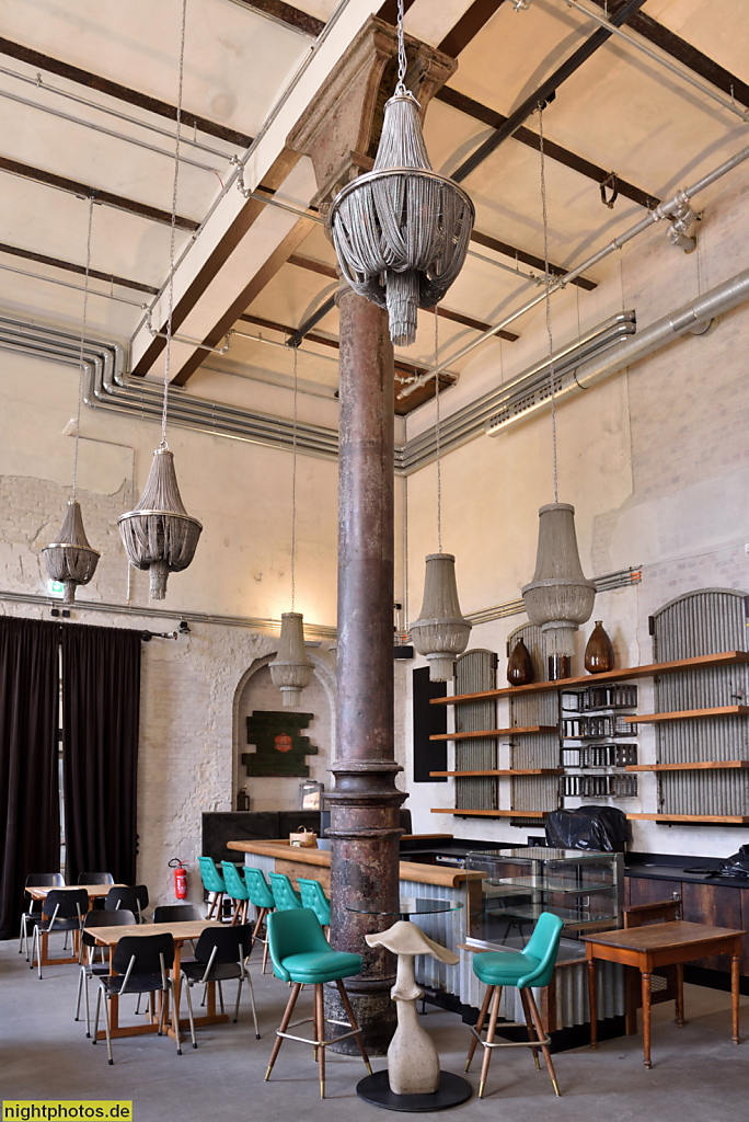 Berlin Prenzlauer Berg Bötzow-Brauerei erbaut 1884-1891 von Gustav Hochgürtel für Julius Bötzow. Ehemals Restaurant La Soupe Populaire. Prenzlauer Allee 242-247
