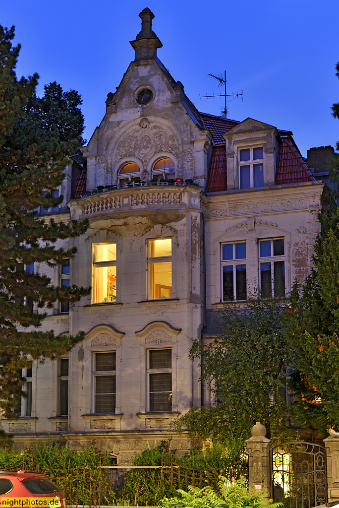 Berlin Lichterfelde Mietshaus erbaut 1905 von August Höhne. Drakestrasse 16b