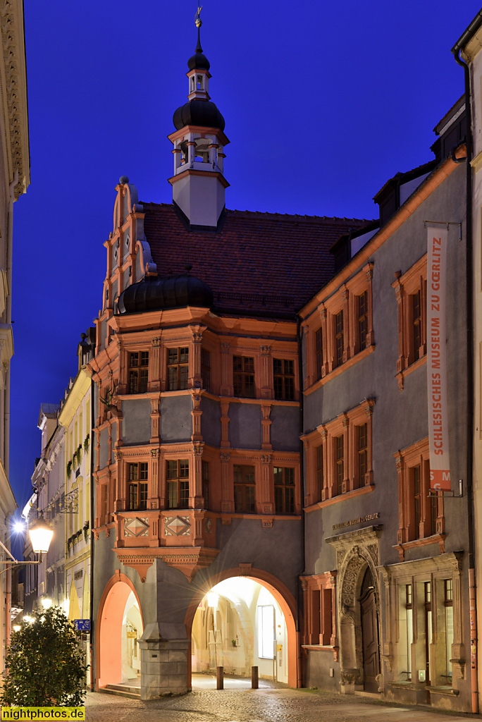 Görlitz. Schönhof mit Schlesischem Museum zu Görlitz. Erbaut 1525 als Wohnhaus von Wendel Roskopf als bürgerliches Renaissancehaus. Saniert 1995. Brüderstrasse 8