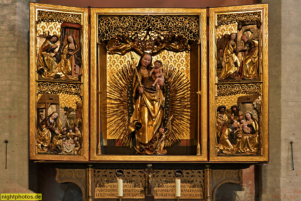 Görlitz. Evangelische Dreifaltigkeitskirche erbaut 1420-1450 als gotische Franziskaner Klosterkirche. Barbarakapelle angebaut 1450-1475. Retabel 'Die goldene Maria' erschaffen 1510-1515