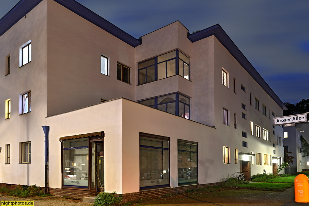 Berlin Reinickendorf Weisse Stadt als Siedlung der Moderne. Eckhaus erbaut 1929-1931 von Bruno Ahrends im Baustil der Neuen Sachlichkeit. UNESCO-Welterbe. Aroser Allee 139 Ecke Schillerring 29-31