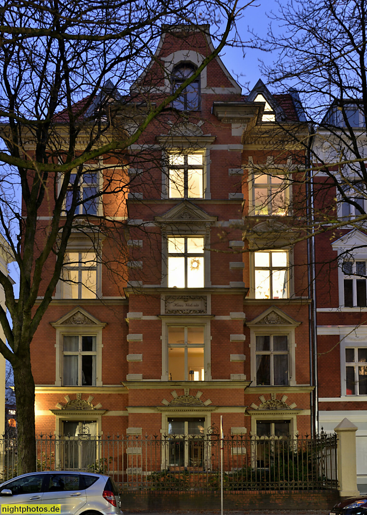 Berlin Schöneberg. Altbau Villa "Haus Victoria". Wilhelm-Hauff-Strasse 9