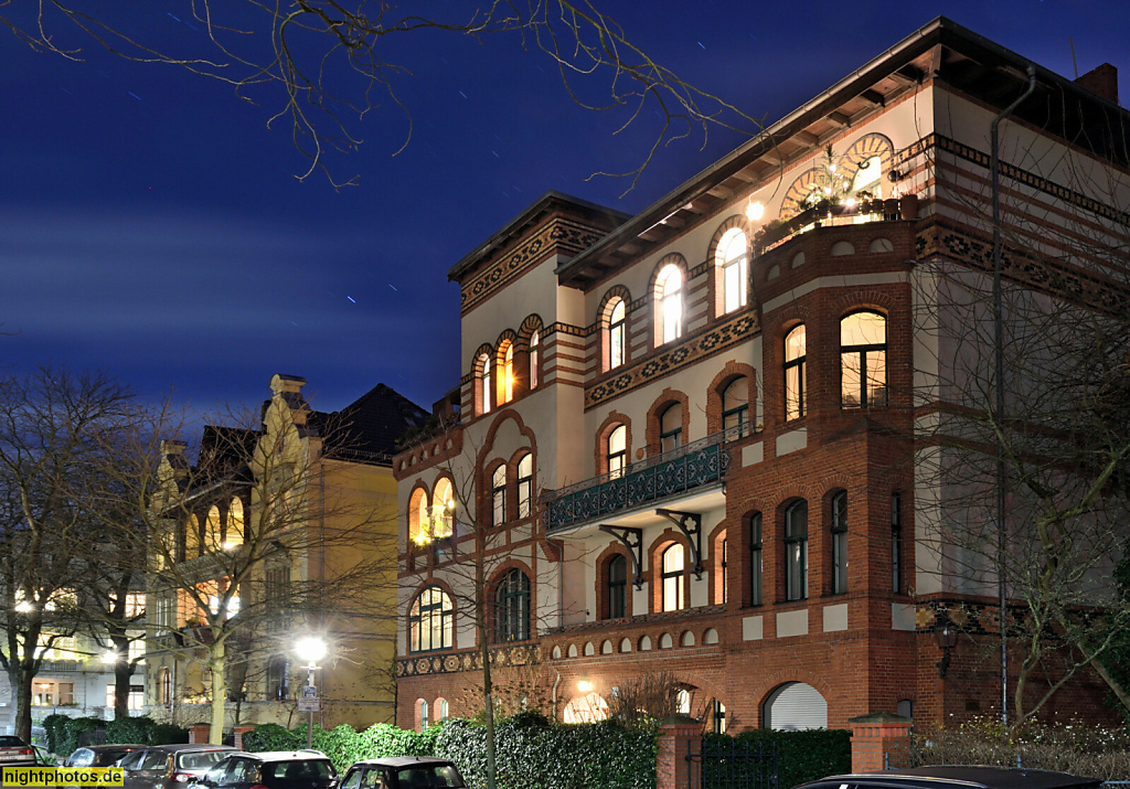 Berlin Steglitz. Mietshaus erbaut 1892 mit Vorgarteneinfriedung ab 1898. Wulffstrasse 14