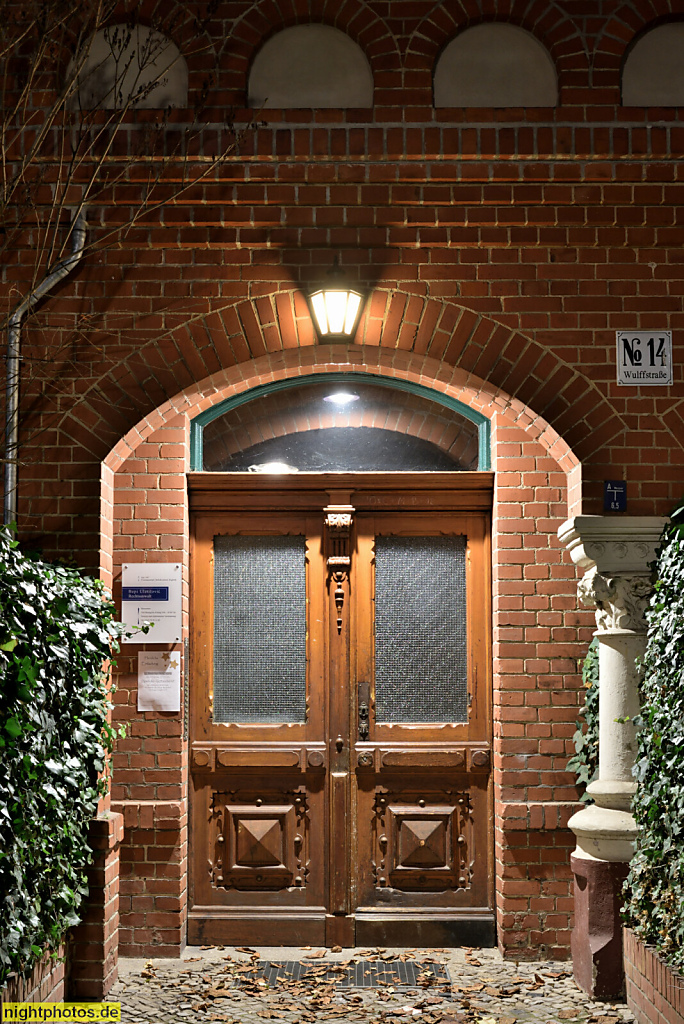Berlin Steglitz. Mietshaus erbaut 1892 mit Vorgarteneinfriedung ab 1898. Wulffstrasse 14