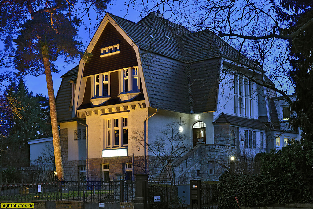 Berlin Steglitz. Private Kant-Schule. Erbaut 1906-1907 von Adolph Born als Wohnhaus für Kommerzienrat Alex Krause. Grunewaldstrasse 44