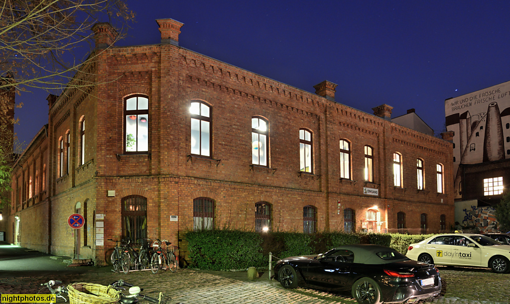 Berlin Kreuzberg. Jolos Kinderwelt seit 2004. Erbaut 1885 von Baumeister Zacharias als Lagerhaus von Habels Brauerei. Am Tempelhofer Berg 7d