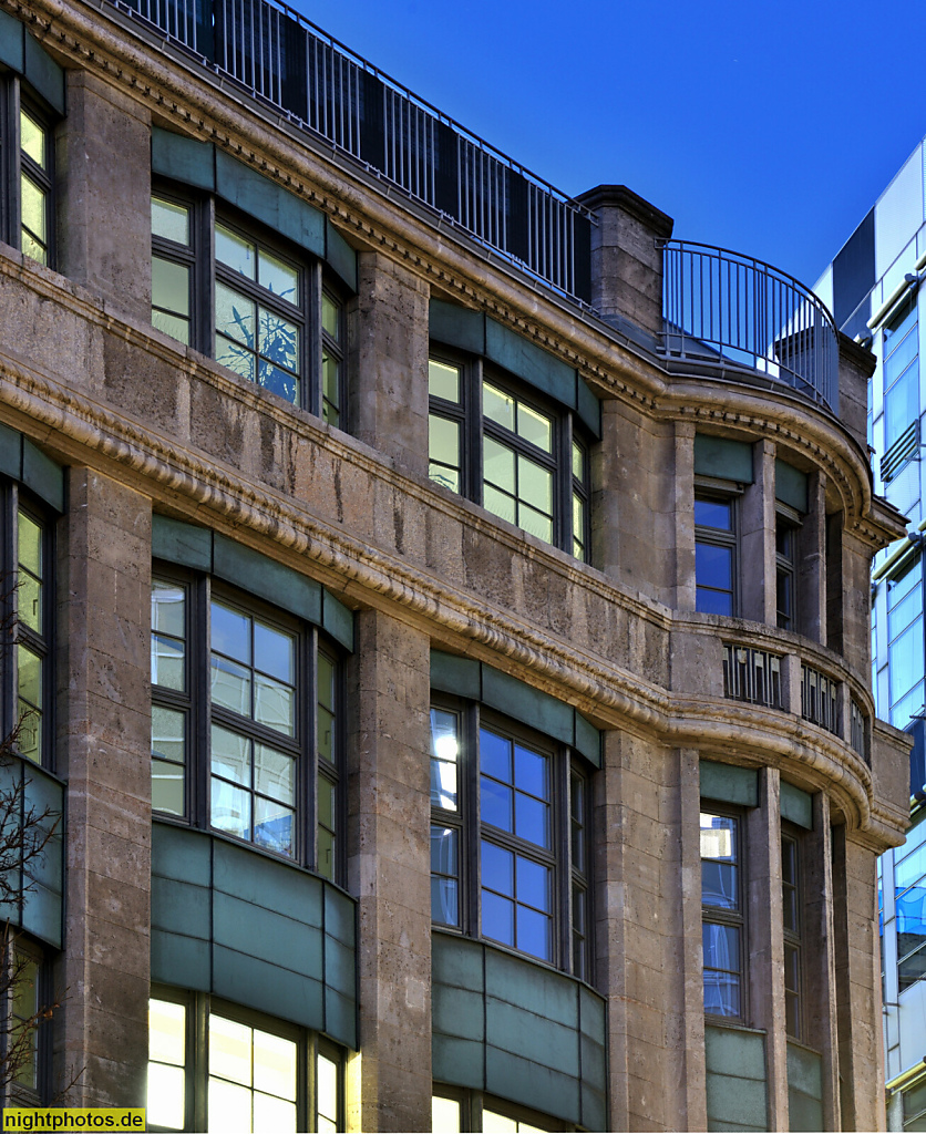 Berlin Kreuzberg. DKV Krankenkasse Verwaltungssitz. Erbaut 1905-1906 von Bruno Schmitz als Gildehaus des Berliner Papier- und Druckgewerbe fuer Dr. Carl Hofmann. Dessauer Strasse 1