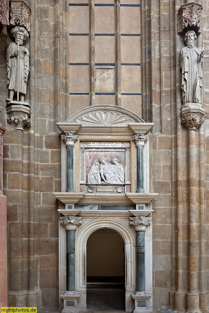 Meißner Dom. Anbau Fürstenkapelle. Rundbogenportal als Durchgang zur Georgskapelle mit Grablege Herzog Georgs. Erbaut 1530