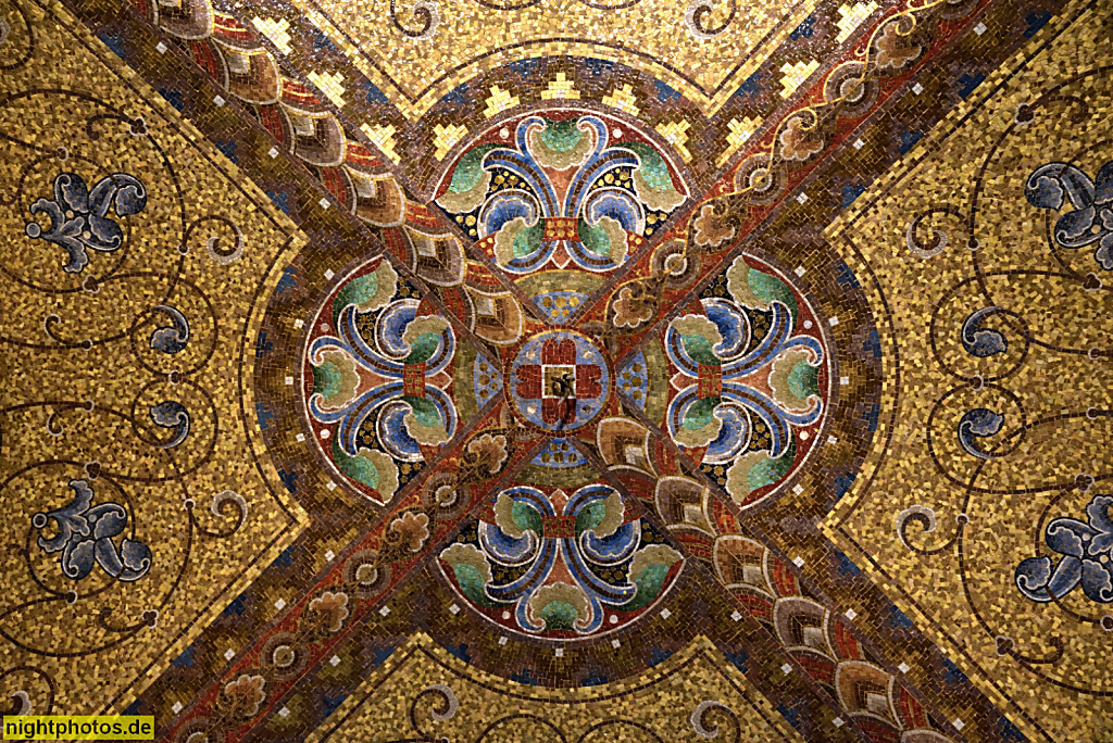 Eisenach. Wartburg. Erbaut 1067 v Ludwig dem Springer. Wiederaufbau 1853-1859 durch Hugo von Ritgen für Großherzog Carl Alexander von Sachsen-Weimar-Eisenach. Elisabethkemenate mit Mosaiken und Wandmalerei im neobyzantinischen Stil erschaffen 1902-1906 vo