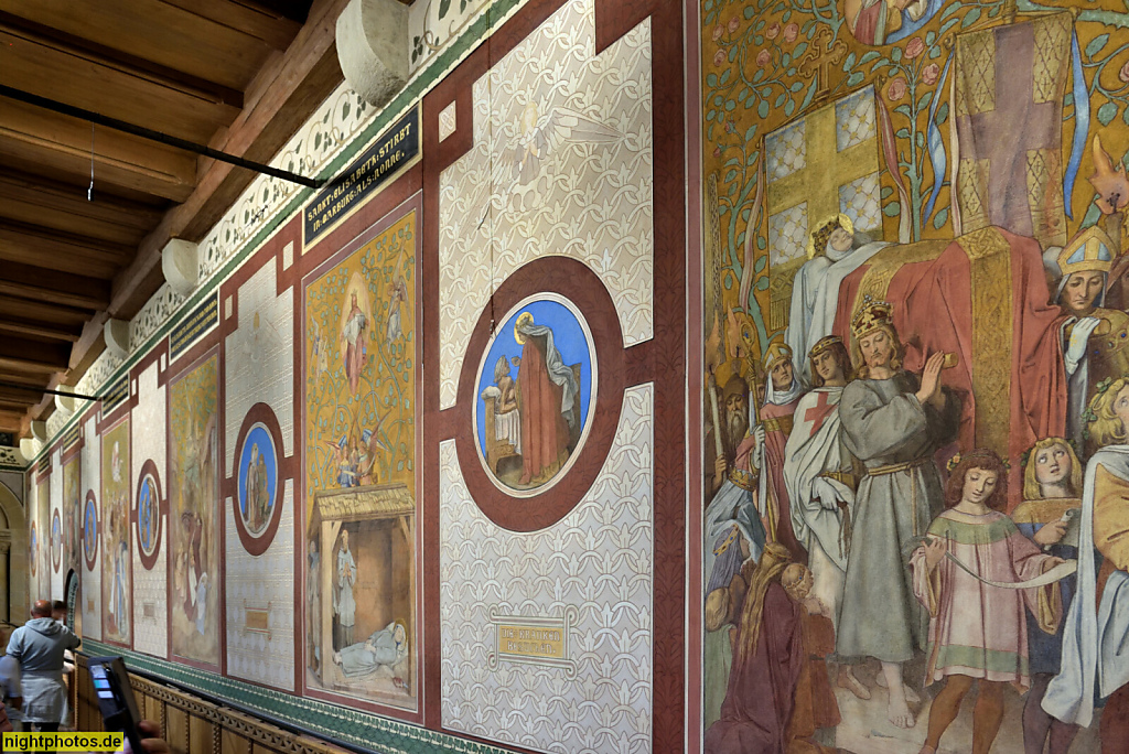 Eisenach. Wartburg. Erbaut 1067 v Ludwig dem Springer. Wiederaufbau 1853-1859 durch Hugo von Ritgen für Großherzog Carl Alexander von Sachsen-Weimar-Eisenach. Elisabethgalerie mit Wandmalerei von Moritz von Schwind erschaffen 1855. Restauriert 2015-2017