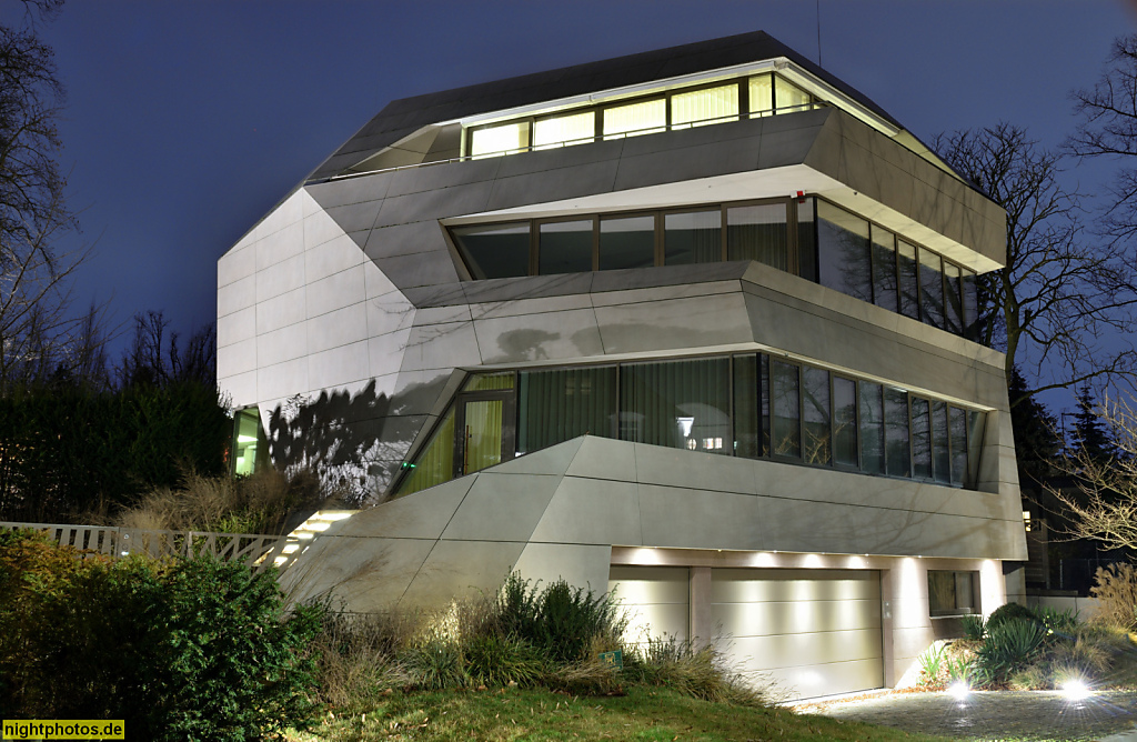 Berlin Grunewald. Villa M. Wohnhaus. Erbaut 2015-2017 von GRAFT Gesellschaft von Architekten mbH. Gneiststrasse 7