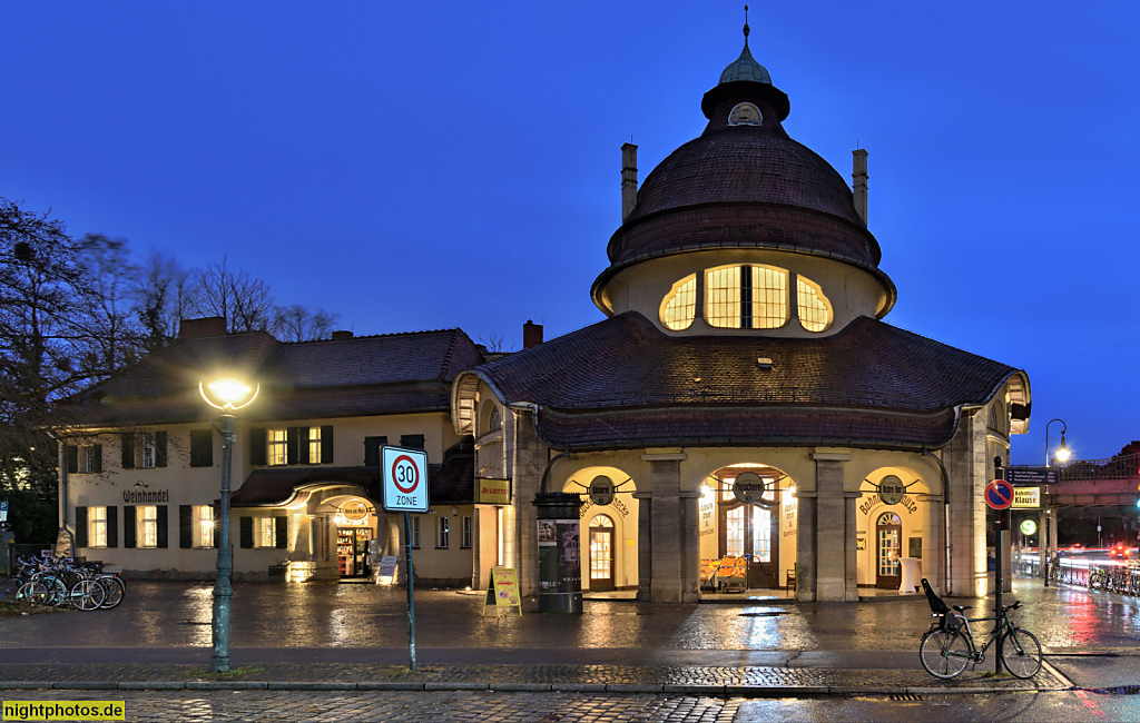 Berlin Zehlendorf. S-Bahnhof Mexikoplatz. Erbaut 1903-1905 von Gustav Hart und Alfred Lesser. Jugendstil