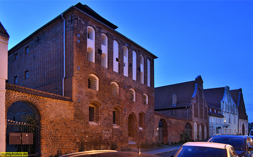 Stralsund. Kampischer Hof erbaut nach 1257 als Warenspeicher und Unterkunft von Zisterziensermönchen. Mühlenstrasse 23